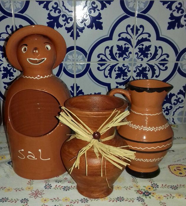 Various Clay Items64575348678145122