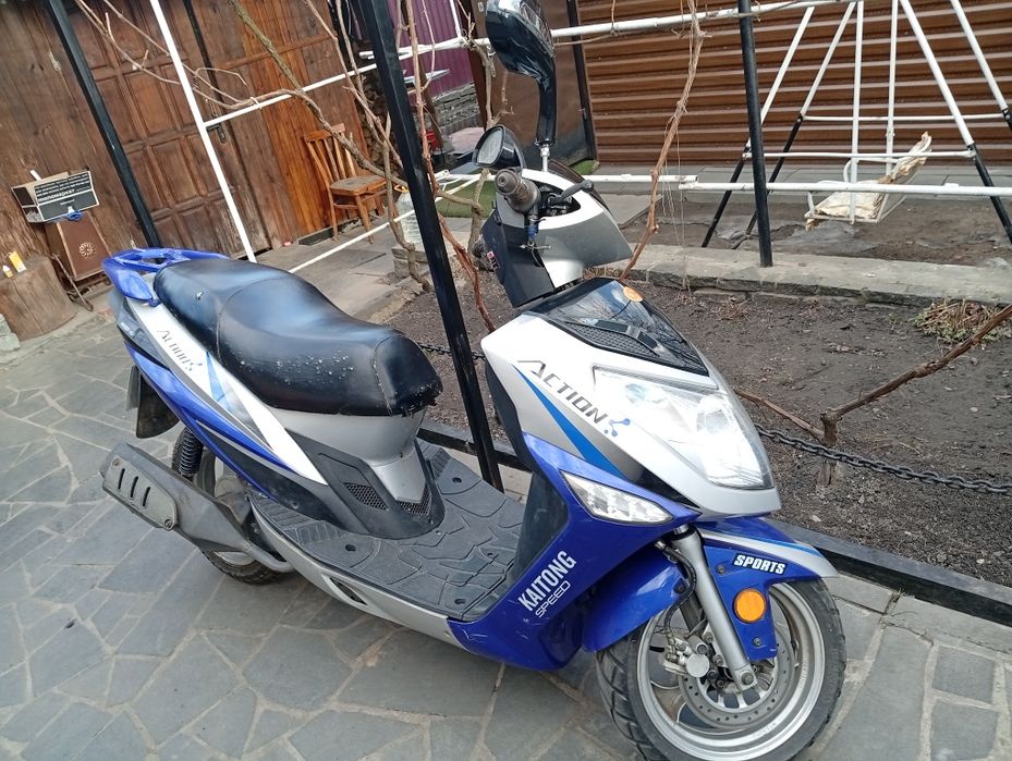 Продам скутер з документами