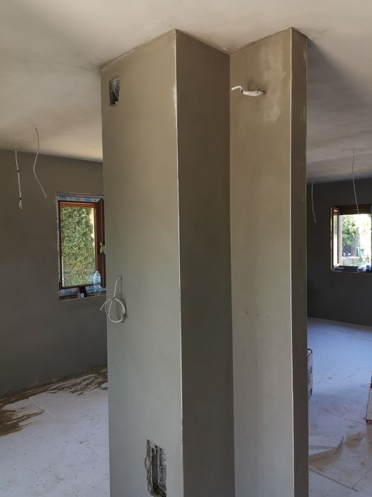 Tynki maszynowe gipsowe i cementowo-wapienne