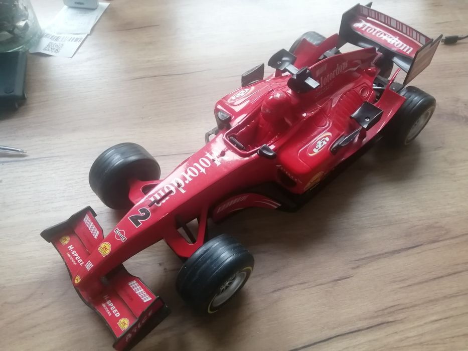 Bolid auto samochód Formuła 1