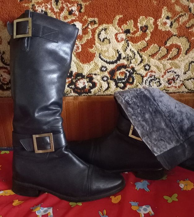 Доросле взуття різне