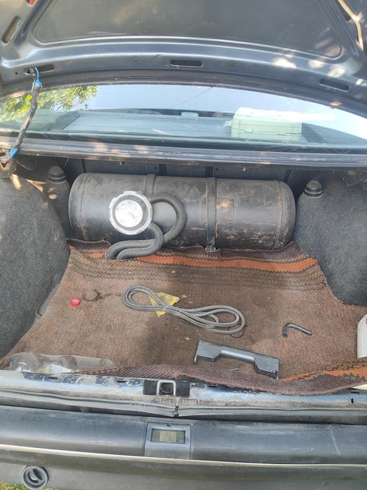 Продам  автомобіль OPEL Omega b