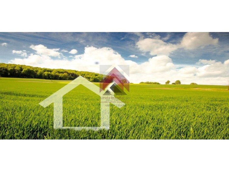 Plot of Land Measuring 194 m² – Quintãs – For Sale