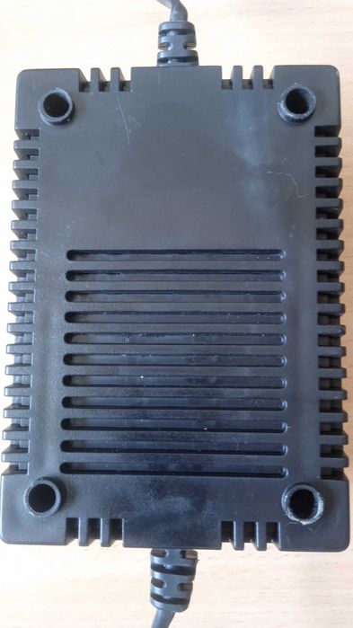 Зарядное устройство  Battery Charger OH-66054DB 12V 2000mA