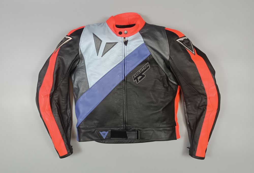 Кожаная мотокуртка Dainese Evolution TS (L) - отличное состояние!Мотокуртка шкіряна с захистом