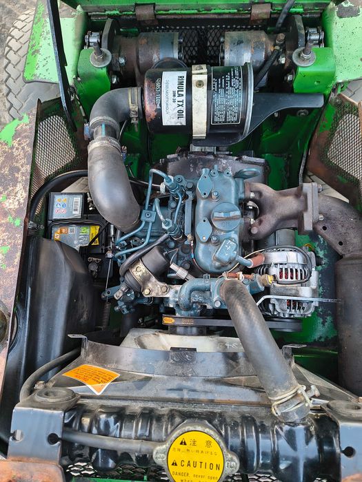 Miniładowarka Avant