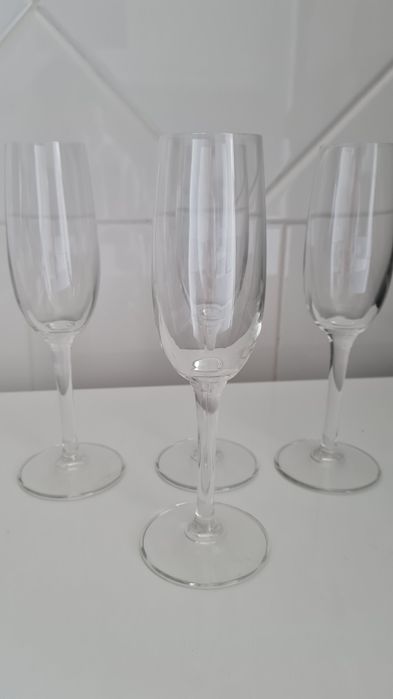 Conjunto 4 copos vinho/champanhe