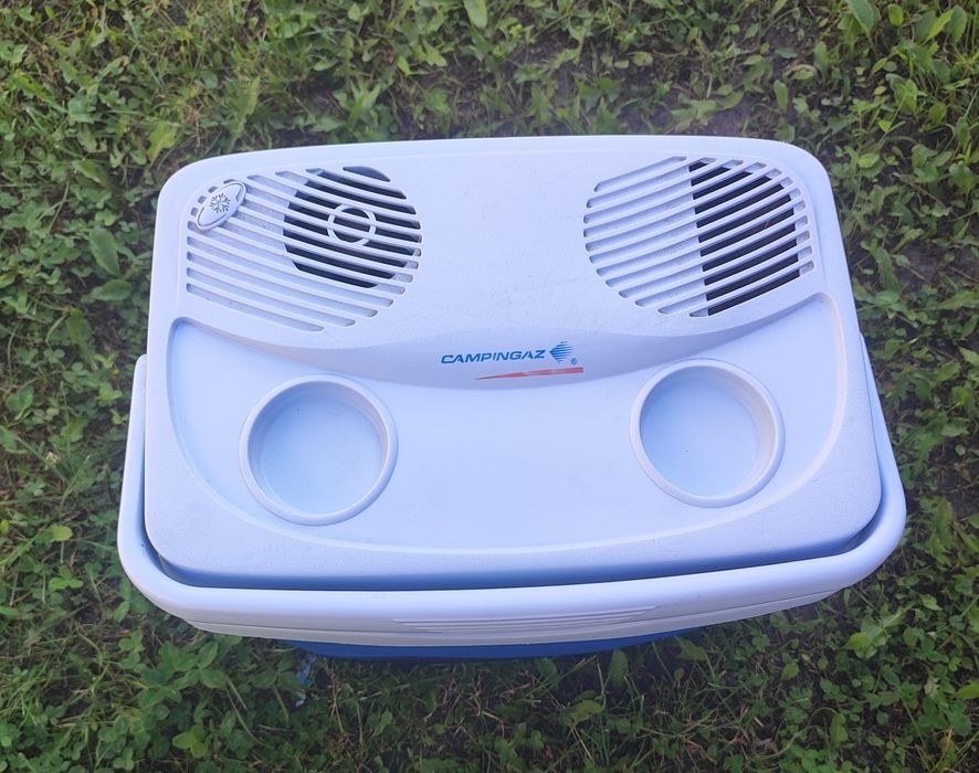 Продам автохолодильник Campingaz Powerbox Plus 28L (електричний)