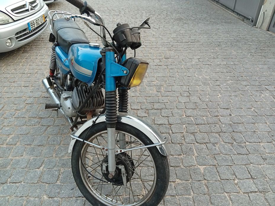 Moto Casal 5 muito bom estado