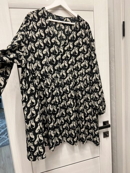 Плаття туніка  більшого розміру з цікавим принтом