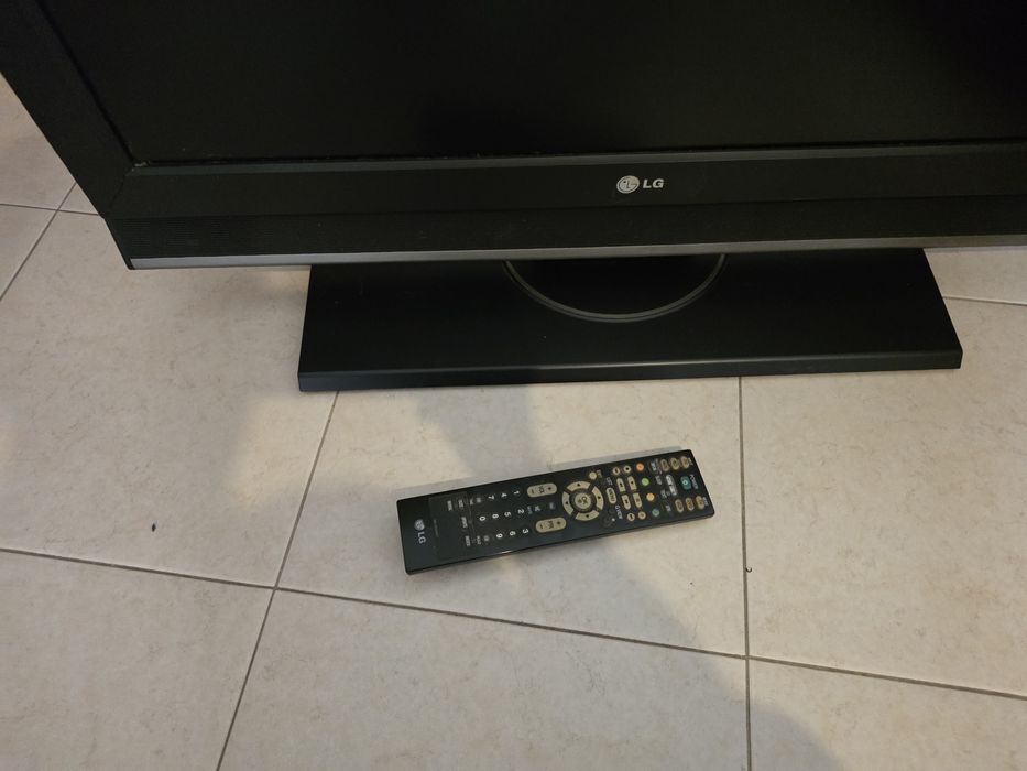 LG LCD TV 32 Inches447190627748433922
