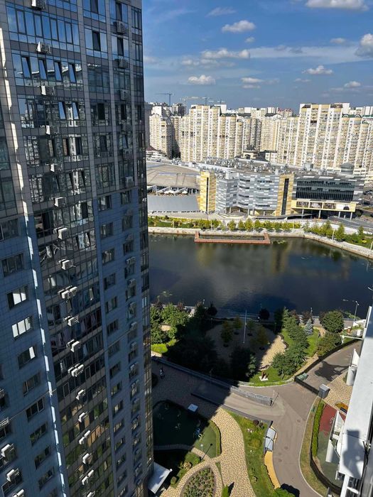 ул.Трускавецькая 2-А, продажа без %,  ЖК «RiverStone» 3-х комнатная -128 кв.м.под ремонт, Генератор.