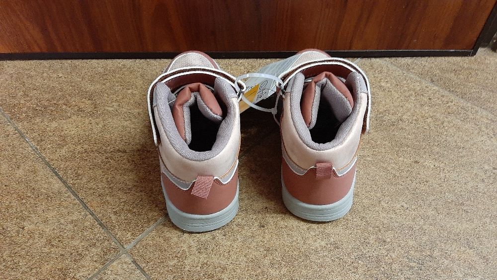 Buty przejściowe dla dziewczynki na rzep rozm.31