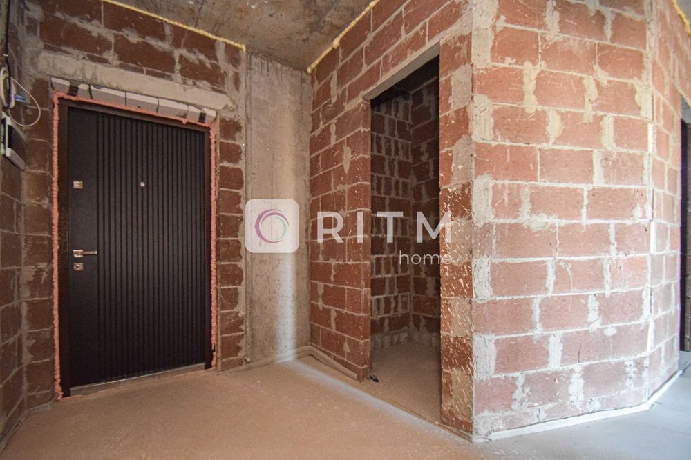 Простора 2-к квартира 64.4 м² у зданому ЖК "Варшавський Deluxe"