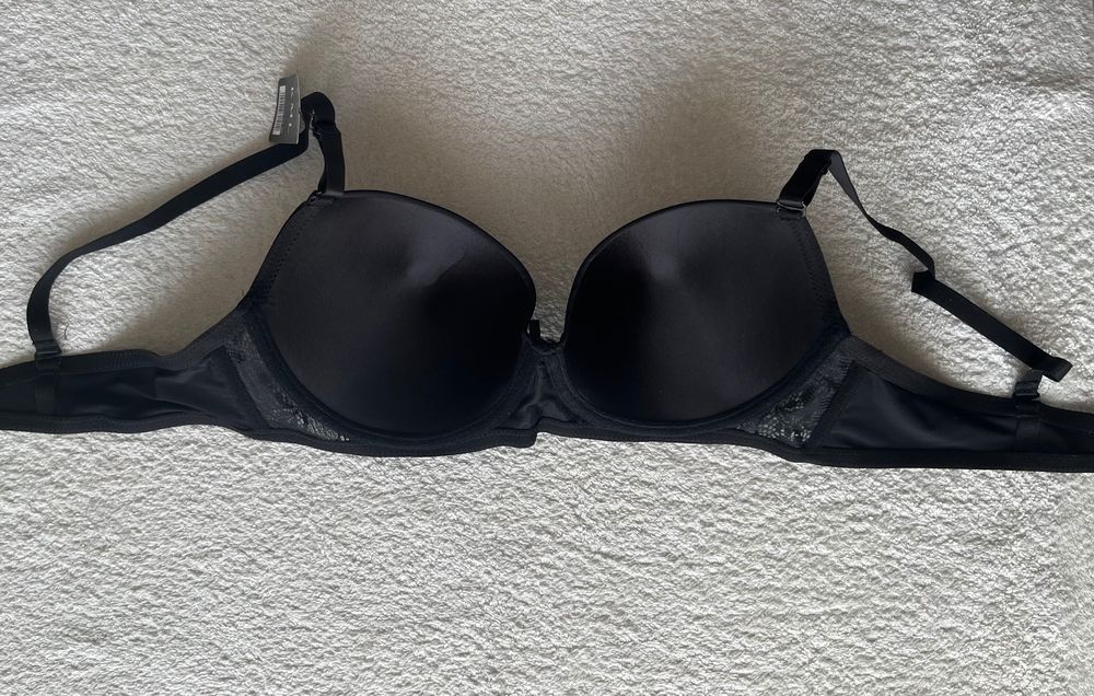 Nowy biustonosz damski 85/90C