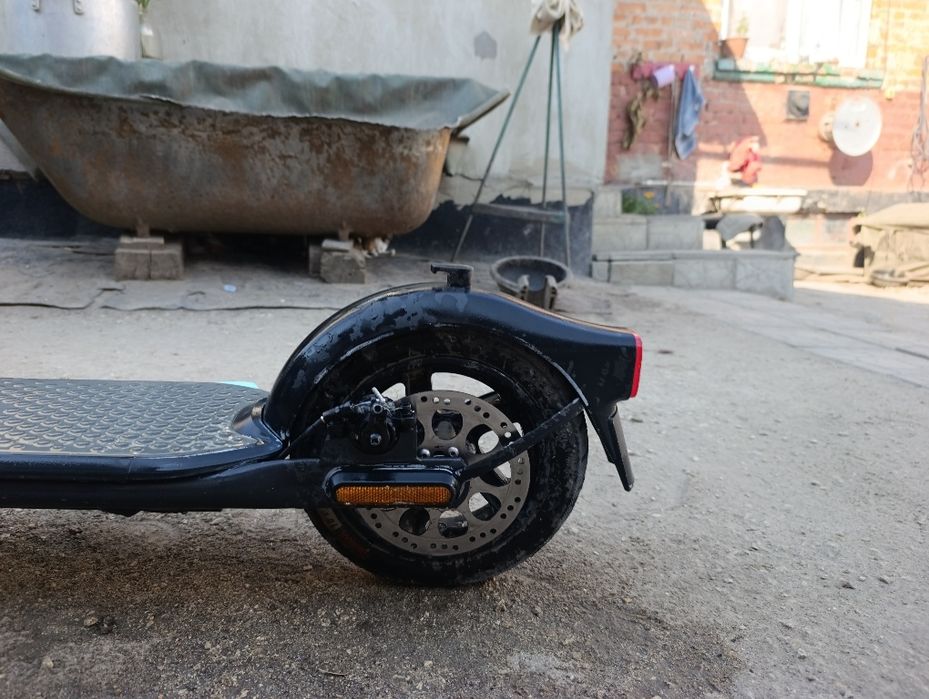 Електросамокат ninebot f25