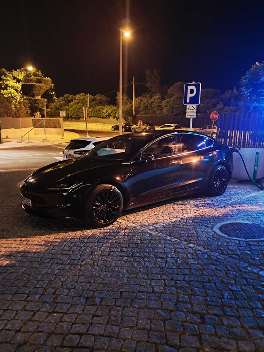 Tesla Model 3 Highland Standard (Tração Traseira)