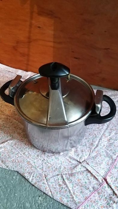 panela de pressão de 5.5 litros