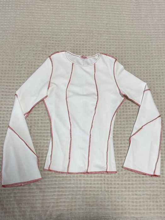 Кофтинка з кльош рукавами