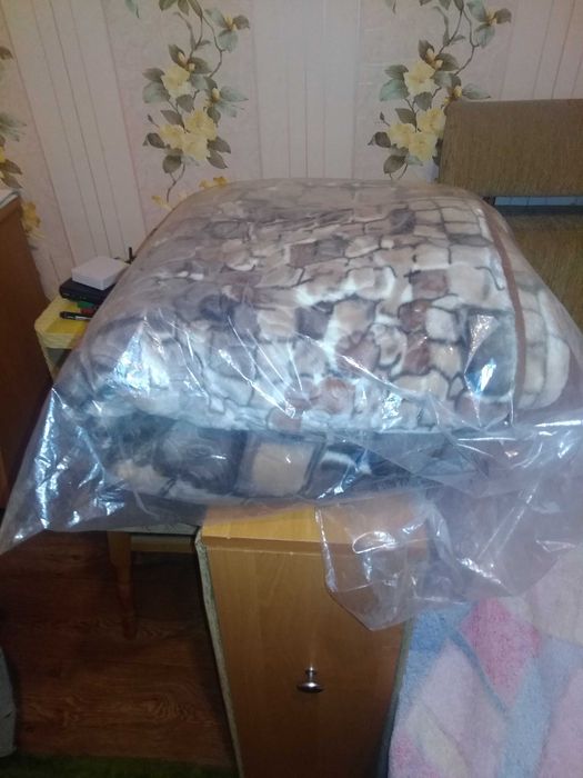 Плед великий майже новий