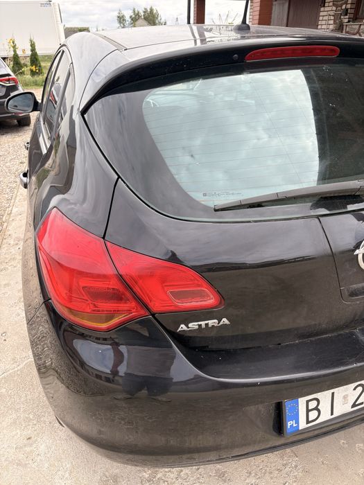 Opel astra j 1.3