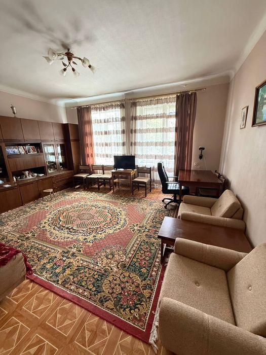 Продам‼️2 к.кв.сталинка, ул.Мира, метро Индустриальная