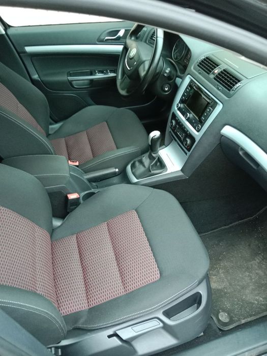 Skoda Octavia 2010 VIN TMBHJ61Z2B2035551 фото оголошення 6 з 15
