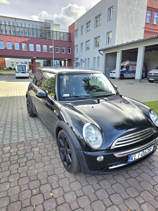 Mini Cooper  2004 r 1.6 benzyna Stan dobry