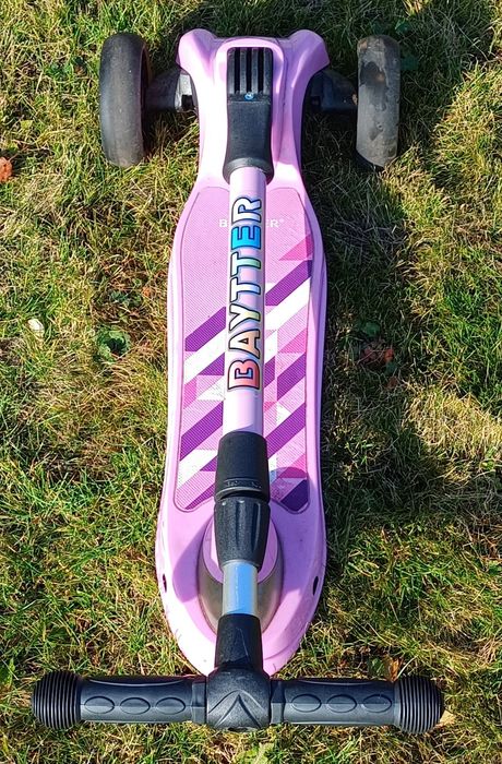 Hulajnoga Baytter trzykołowa. Koła LED