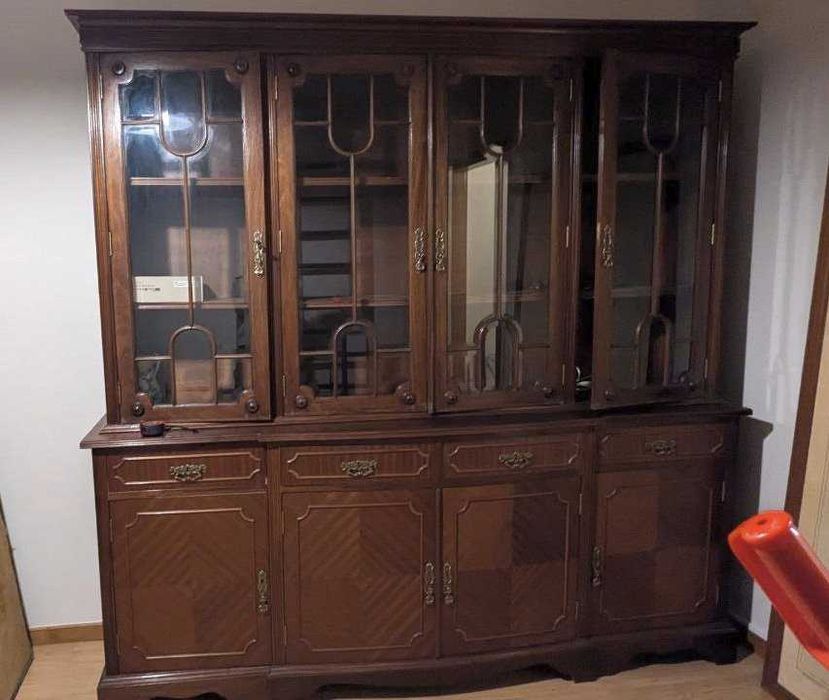 Dou Cristaleira / Louceiro Antigo - Vintage