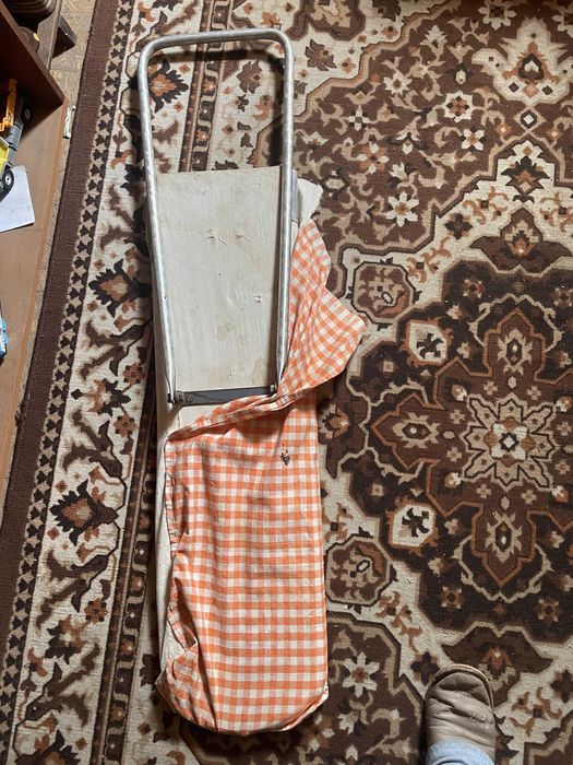 доска гладильная советская самодельная (ножка - алюминиевая труба)