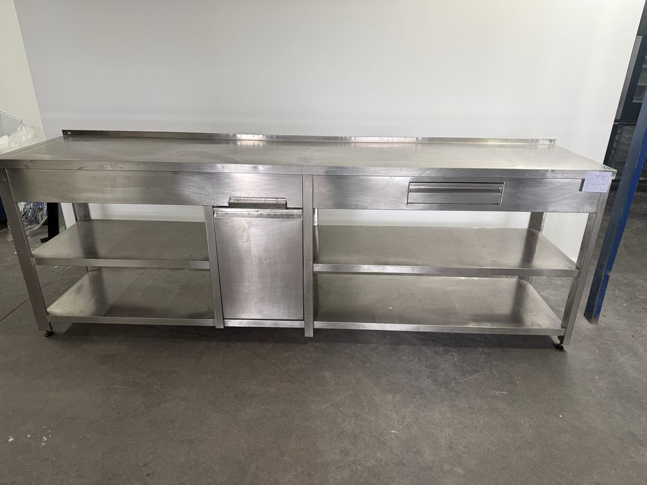 Bancada escaparate em inox