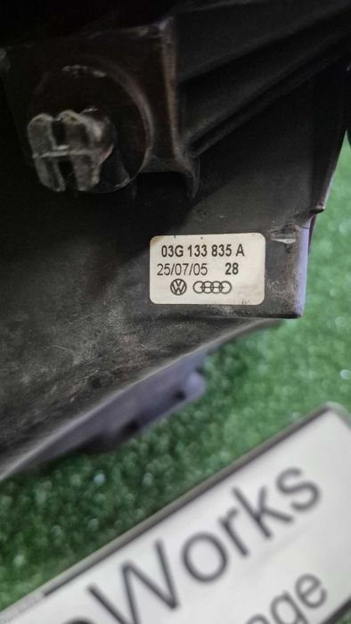 Caixa Filtro Ar Audi A4 B7 8E 2.0 TFSI Ref. 03G133835A Original em excelente estado