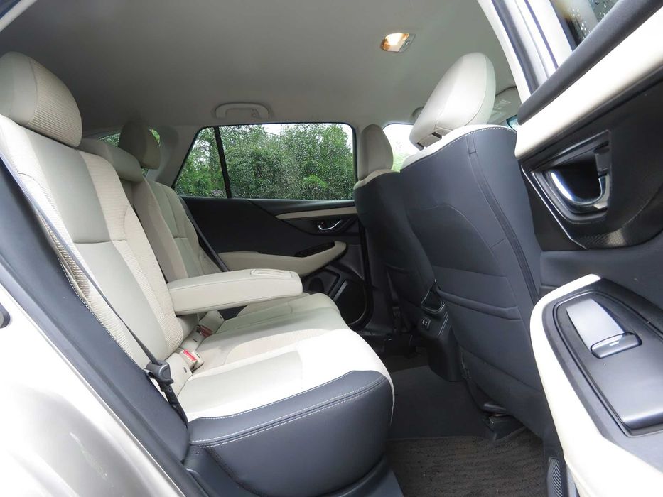 Subaru Outback      2021