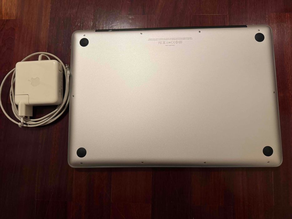 MacBook Pro 15” i7 | 16GB RAM | SSD 1TB