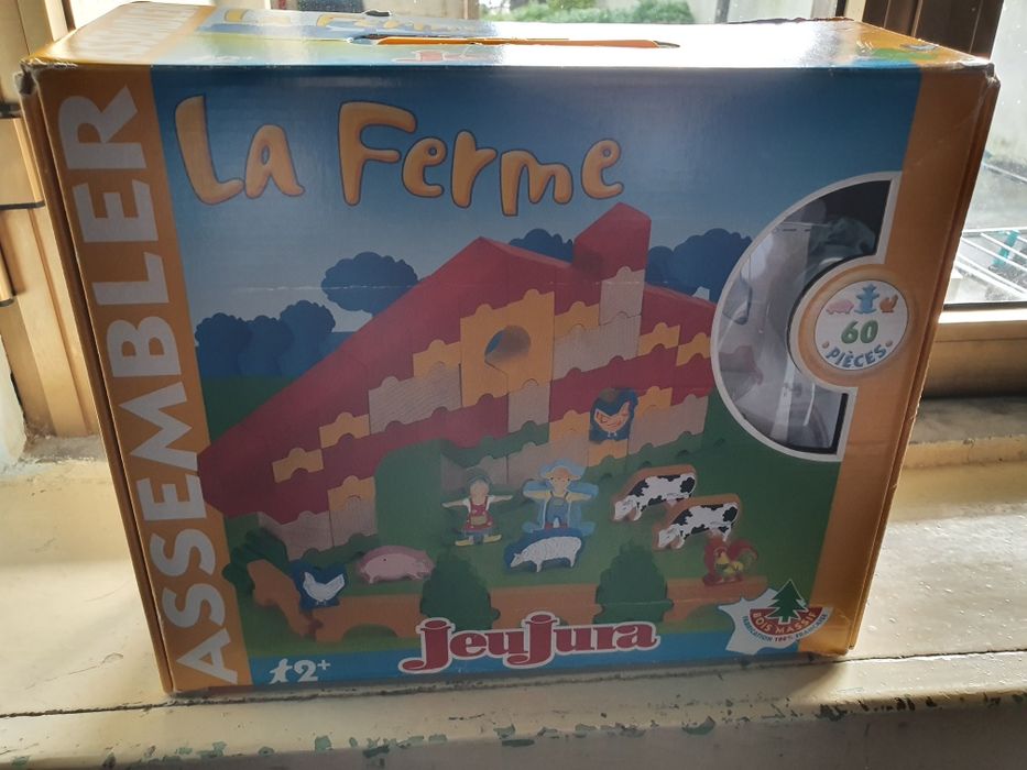 Puzzles e jogos criança