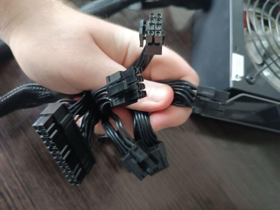 Блок живлення Zalman ZM700-TX 700W 80 PLUS