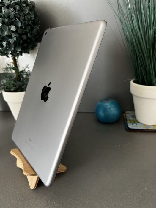 Apple iPad 6th 32gb 2018 9.7 space gray ідеал планшет з гарантією
