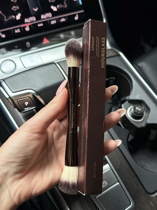 Пензлики Hourglass