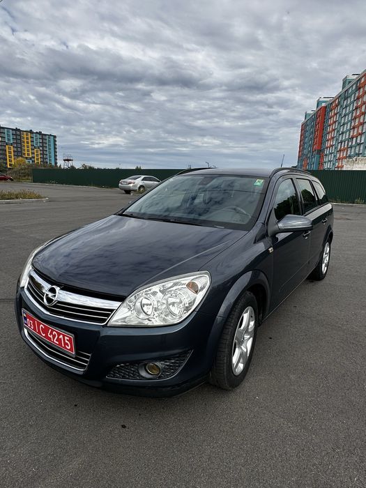 Продам свіжопригнаний Opel Astra H