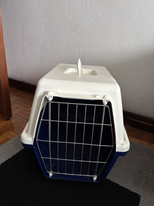 Transportadora para animais em ótimo estado