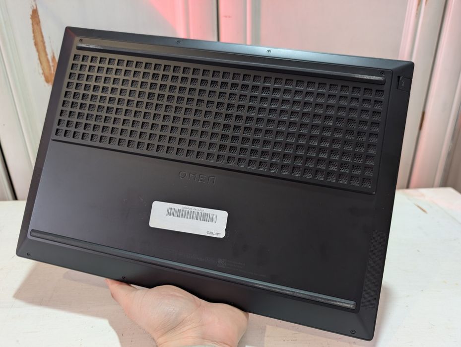 ігровий HP Omen _Ryzen 5-7640hs_RTX 4050_16,1"