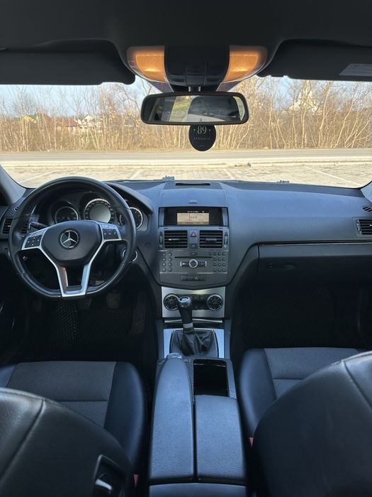 Mercedes-Benz C180 Limited