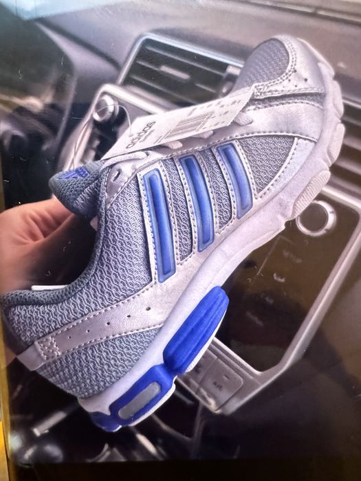 Розпродаж Оригінальних жіночих кросівки Reebok(Опт), Adidas, Puma.