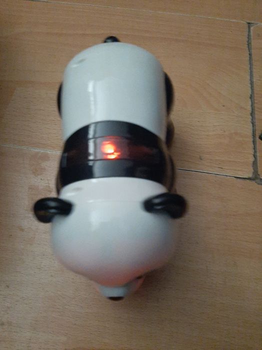 Panda Eléctrico Pilhas