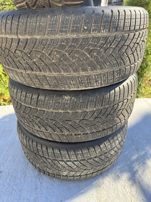Goodyear ultragrip 245/40.R19