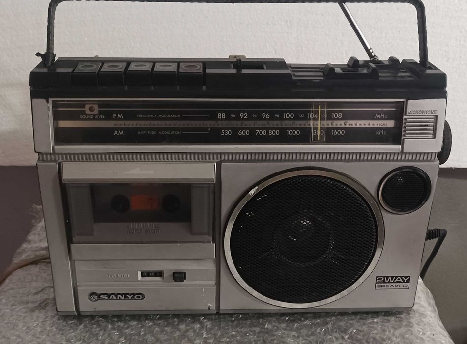 Кассетная магнитола Sanyo M2429