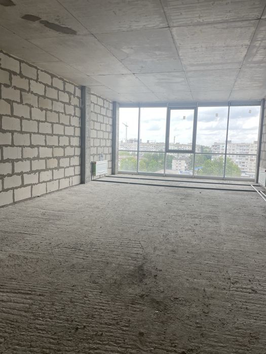 Продаж офісних приміщень 8/10  Киівська 40