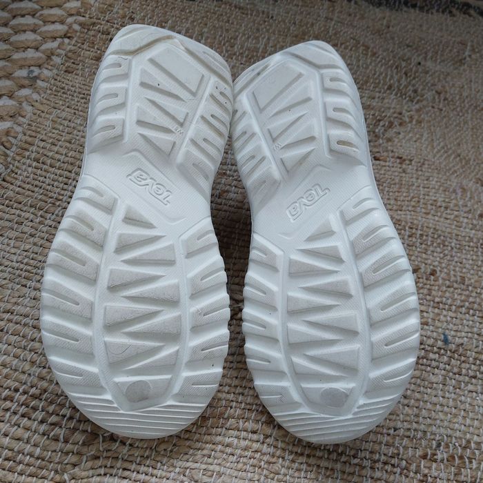 Plażowe sandałki Teva 38/39