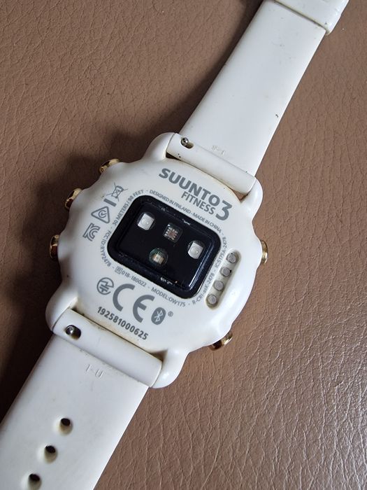 Годинник Suunto fitness 3